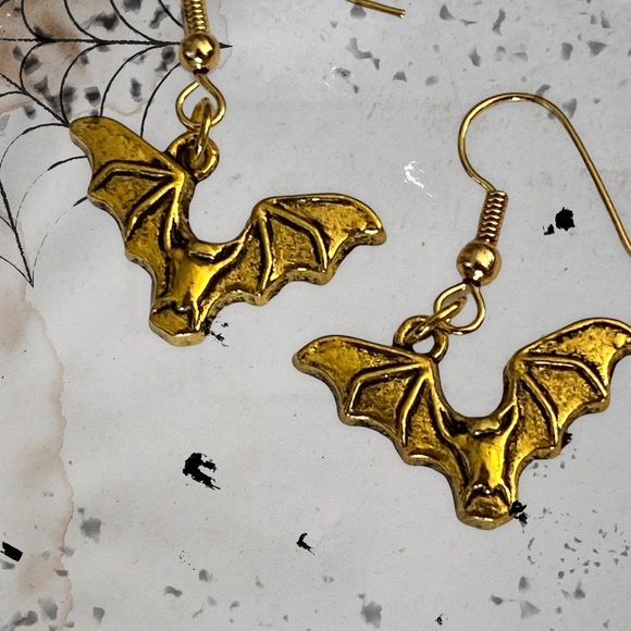 Halloween Pumpkin Charm Earrings Gold Pewter Dangle Pierced - Picture 6 of 9